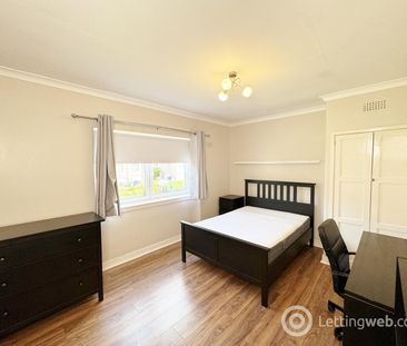 3 Bedroom Flat to Rent - Photo 6
