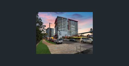 Luxury Riverside Apartment available in The Edge - Photo 2