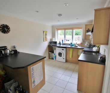 3 bedroom terraced house to rent - Photo 6