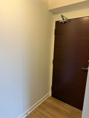 For Lease - 15 Iceboat Terrace, Toronto, Ontario - Photo 3