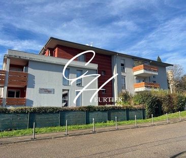 RIVES – APPARTEMENT T2 – TERRASSE + GARAGE - Photo 2