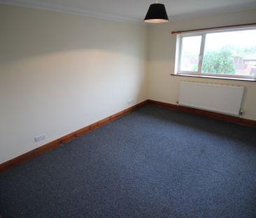 Coote Lane, Lostock Hall - Photo 5