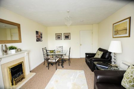 2 bedroom serviced apartment to rent - Photo 2