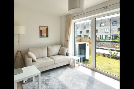 3 Bed Terraced House, Maltings Wynd, G4 - Photo 2