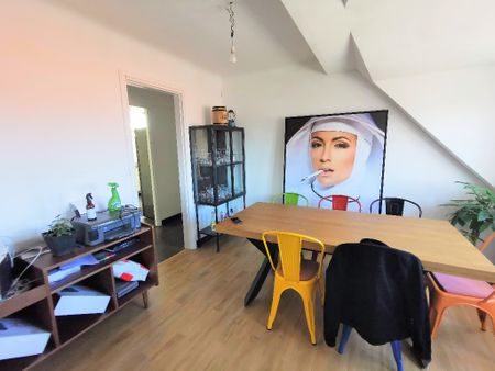 Location Appartement 4 pièces 90m² - Photo 2