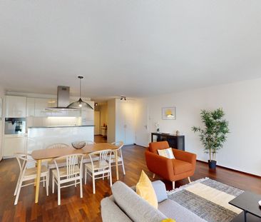 Spacious & Bright 2-Bedroom, 2 Bathroom Apartment with Balcony & Pa... - Photo 3