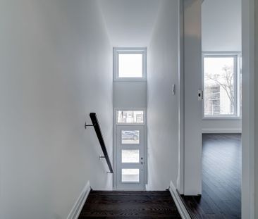For Lease - 4 Wild Rose Gardens, Toronto, Ontario - Photo 6