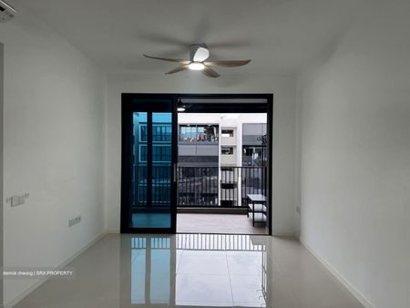Treasure at Tampines (D18), Condominium - For Rent - Photo 2
