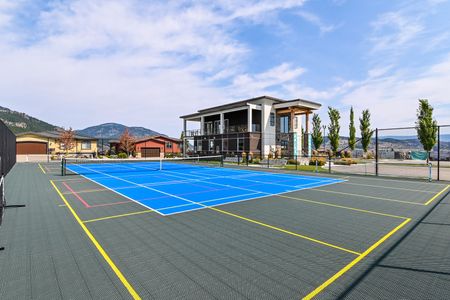 3 BED, 3 BATH HOME – WEST HARBOUR, LAKE – POOL – PICKLEBALL – GYM - Photo 2