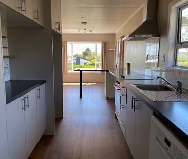 Given Street, Havelock North - Photo 5