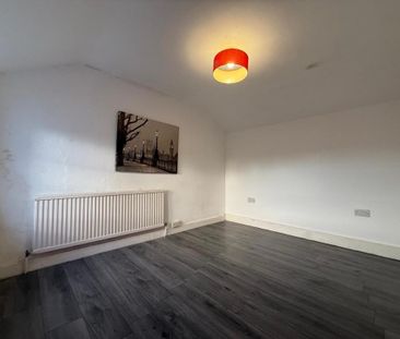 4 bedroom cottage to rent - Photo 2