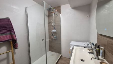Location Appartement 3 pièces 72m² - Photo 5