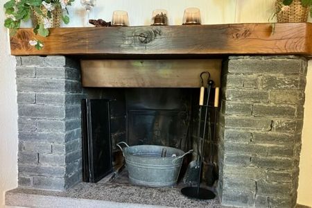 RESERVED Charming fully furnished village house with garden and lake views - Photo 3