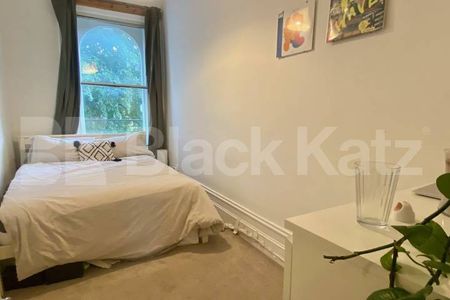 Larger than average & superbly located to amenities & transport - Photo 3