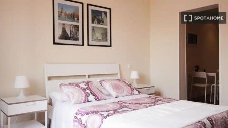 Piso de alquiler en Embajadores - Lavapiés - Photo 2