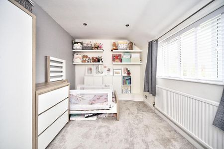 2 bedroom semi-detached house to rent - Photo 4