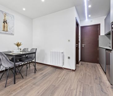 Studio Flat, London, NW11 - Photo 2