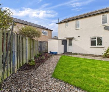 2 bedroom semi-detached house to rent - Photo 6