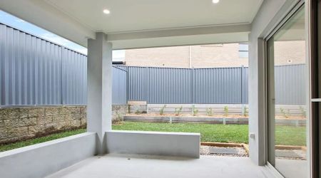 Stylish 4-bedroom family home! - Photo 5