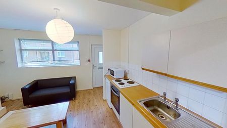 1 bedroom flat to rent - Photo 4