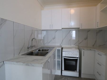 Lovely Unit in the heart of Moorooka - Photo 4