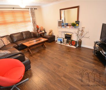 Bramhall Close, West Kirby, Wirral, CH48 8BP - Photo 1