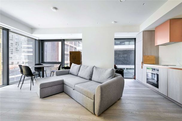 Marsh Wall, London, E22 2AB - Photo 1