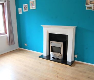 2 bedroom end of terrace house to rent - Photo 5