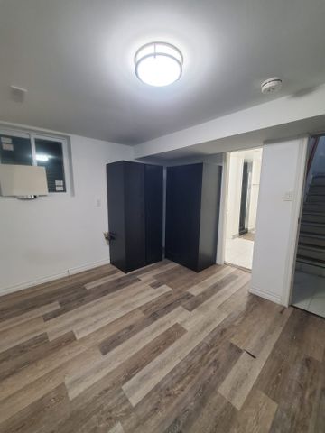 For Lease - 6 Stonecrop Lane, Toronto, Ontario - Photo 2