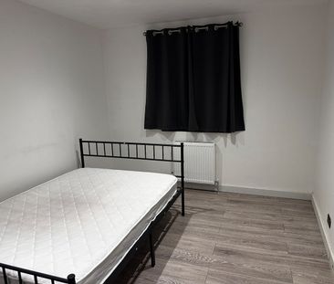 Room in a Shared House, Cromwell Road, N10 - Photo 2