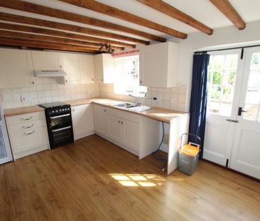 2 bedroom terraced house to rent - Photo 3