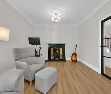 3 bedroom detached house to rent - Photo 4