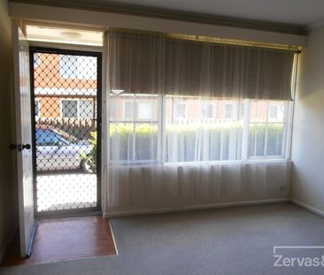 CLOSE TO UNI-MONASH AND HOSPITAL - Photo 3