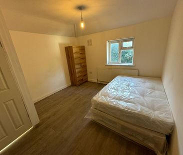 Studio Flat, Lyon Park Avenue, HA0 - Photo 3
