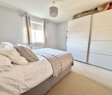 2 bedroom semi-detached house to rent - Photo 5