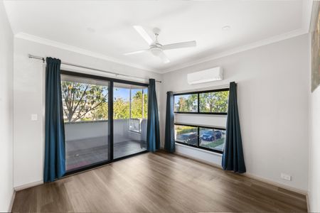 1 Kestrel Way, Fitzgibbon QLD 4018 - House For Rent - $600 | Domain - Photo 3