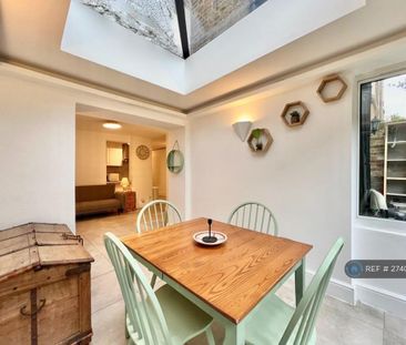 2 bedroom flat to rent - Photo 6