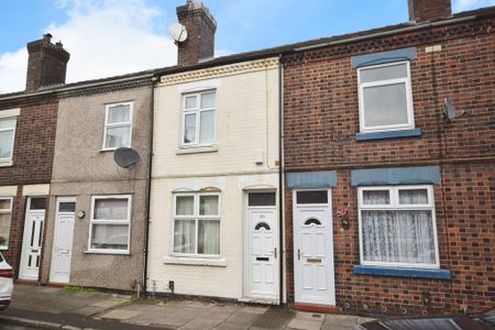 2 bedroom terraced house to rent - Photo 4