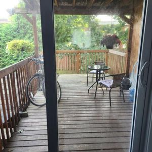 LAVAL PRÈS MÉTRO CARTIER 5 1/2 RÉNOVÉ 1ER ÉTAGE - Photo 2