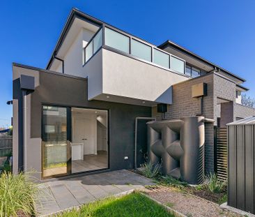 New home in a great location - Photo 1