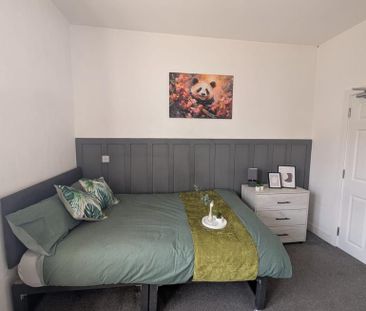 1 bedroom in a house share to rent - Photo 4
