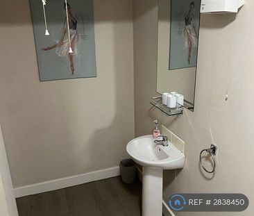 1 bedroom flat to rent - Photo 6