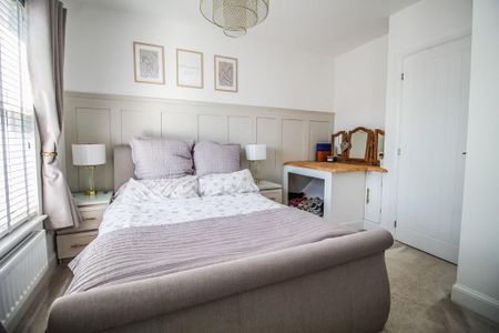 3 bedroom semi-detached house to rent - Photo 4