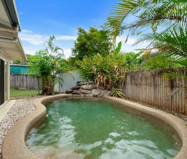 Tropical Home - Airconditioned - Enclosed Patio - Pool - Photo 3