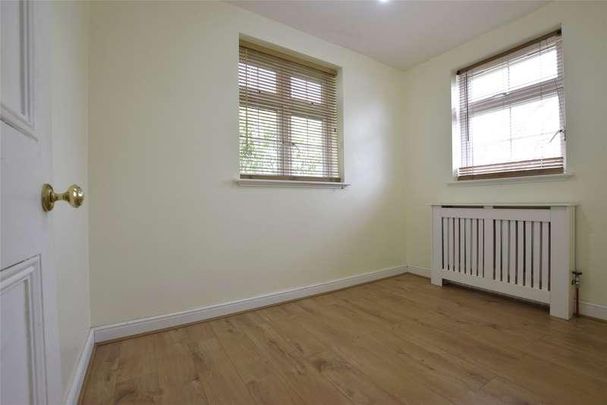 Culverden Down, Tunbridge Wells, Kent, TN4 - Photo 1