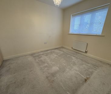 Violet Close, Northampton, Wootton - Photo 3