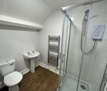 Huntsmoor House, Spital Tongues - Photo 3