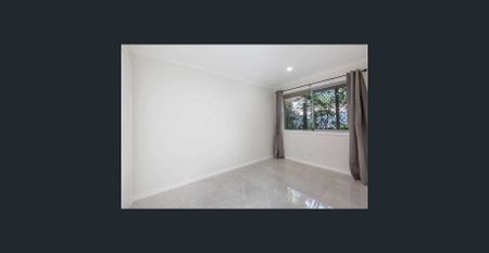 Fully Renovated Ground Floor Apartment in Boutique Block – Prime Southport CBD Location - Photo 3