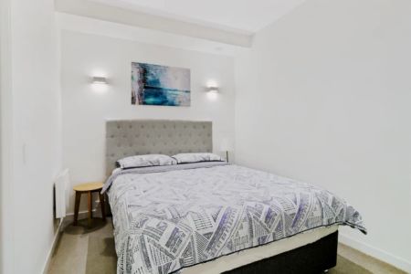 2 Bed 1 Bath - Photo 3