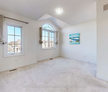 For Lease - 19 Robert Baldwin Boulevard, East Gwillimbury, Ontario - Photo 6